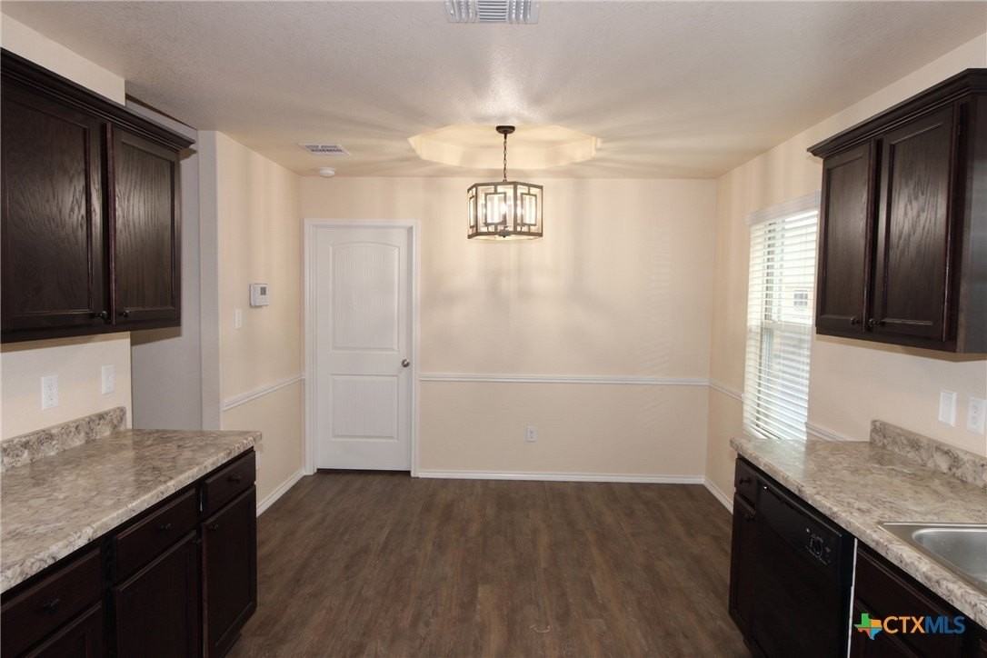 608 Rowdy Dr - Photo 4 of 11