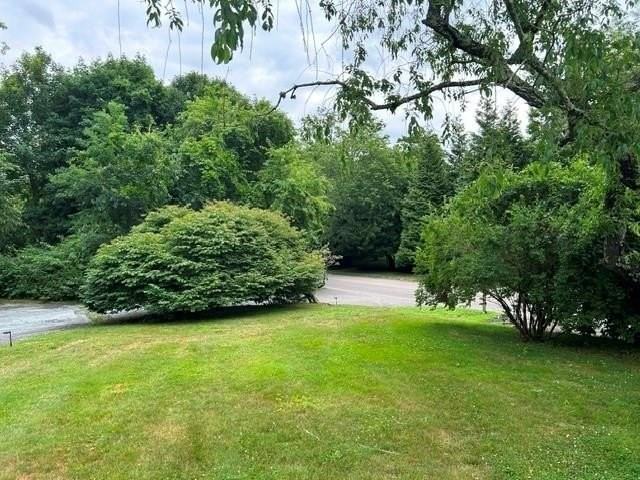 390 Indian Ave - Photo 2 of 12