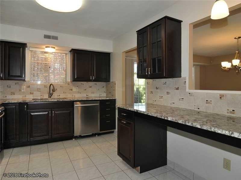 77 Hoffman Ave #C - Photo 4 of 25