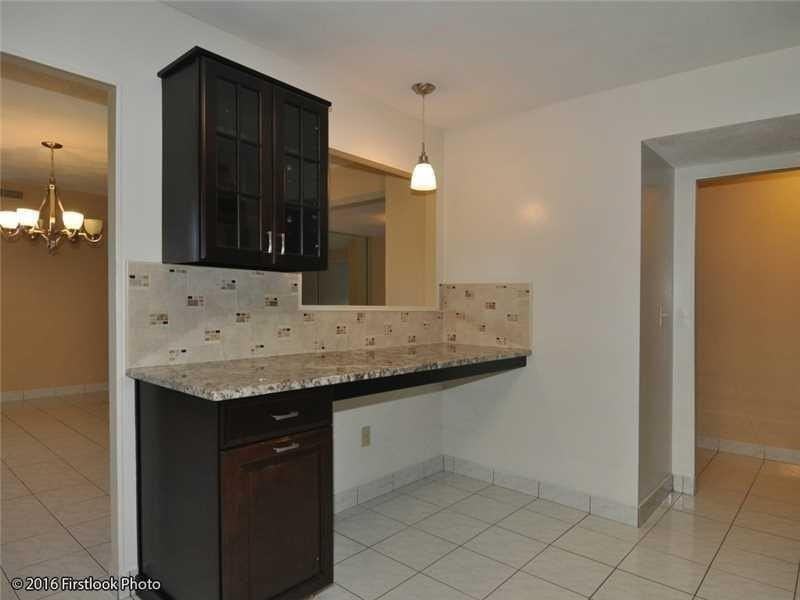 77 Hoffman Ave #C - Photo 6 of 25