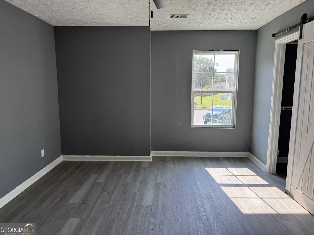 6463 Pine Bark Ct - Photo 6 of 13