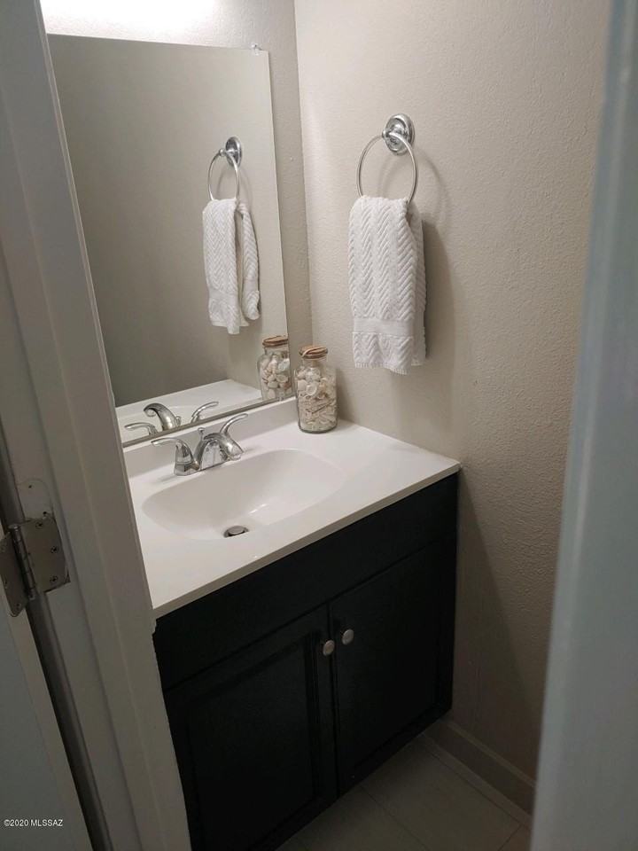 881 E Peppergrass Ln - Photo 5 of 13