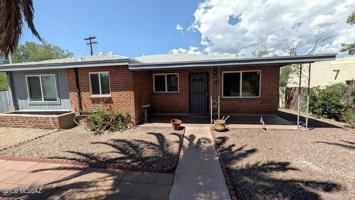 featured image of 3925 E 1st St