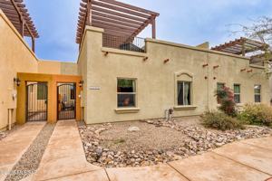 featured image of 1105 Lombard Way