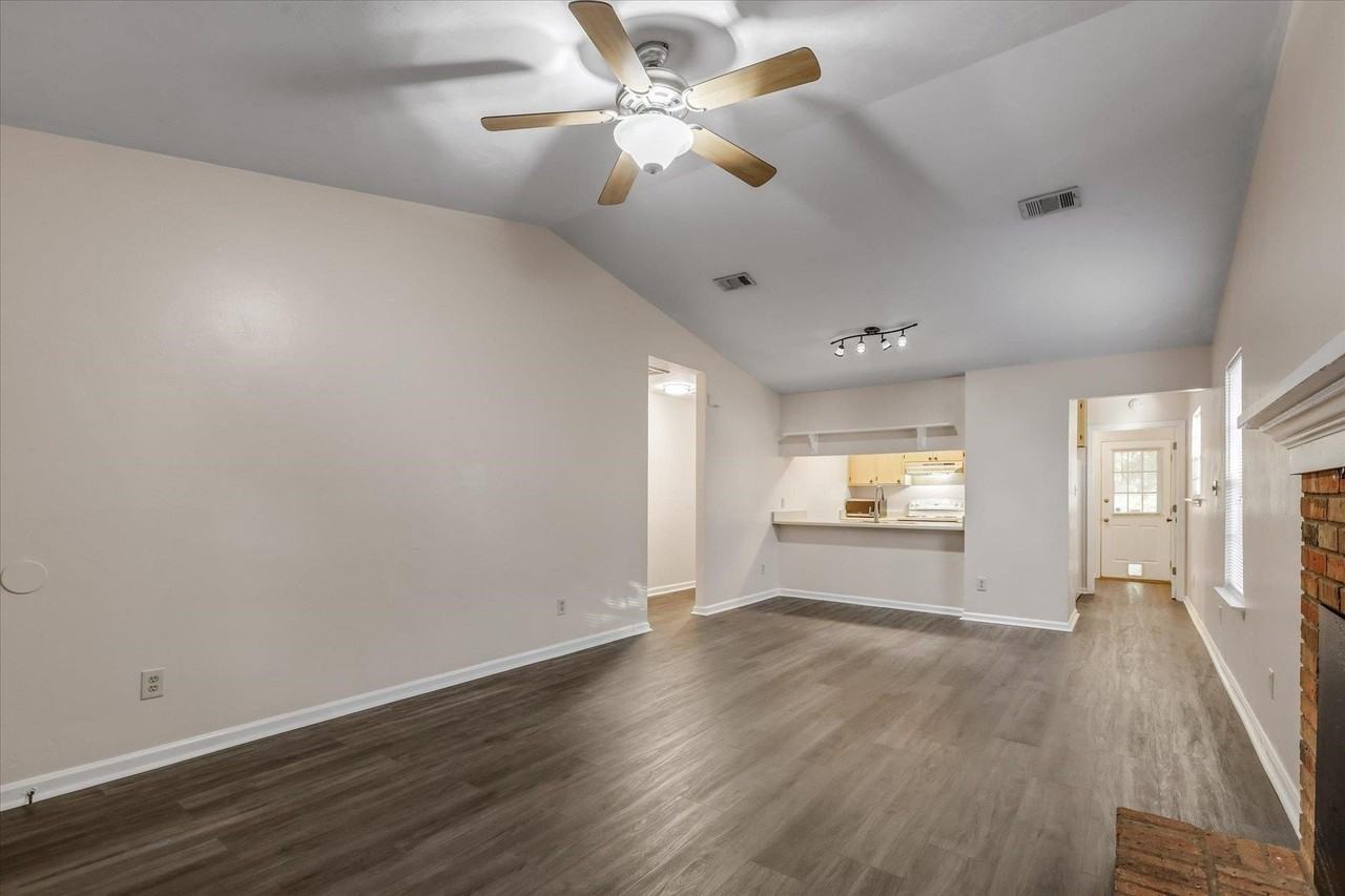 1901 Gina Dr #B - Photo 4 of 50