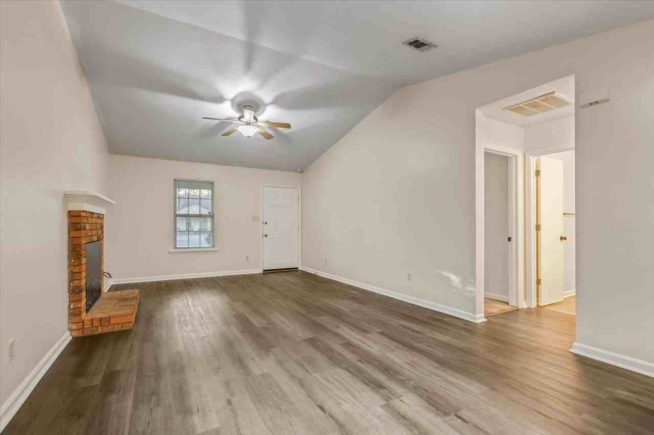 1901 Gina Dr #B - Photo 5 of 50