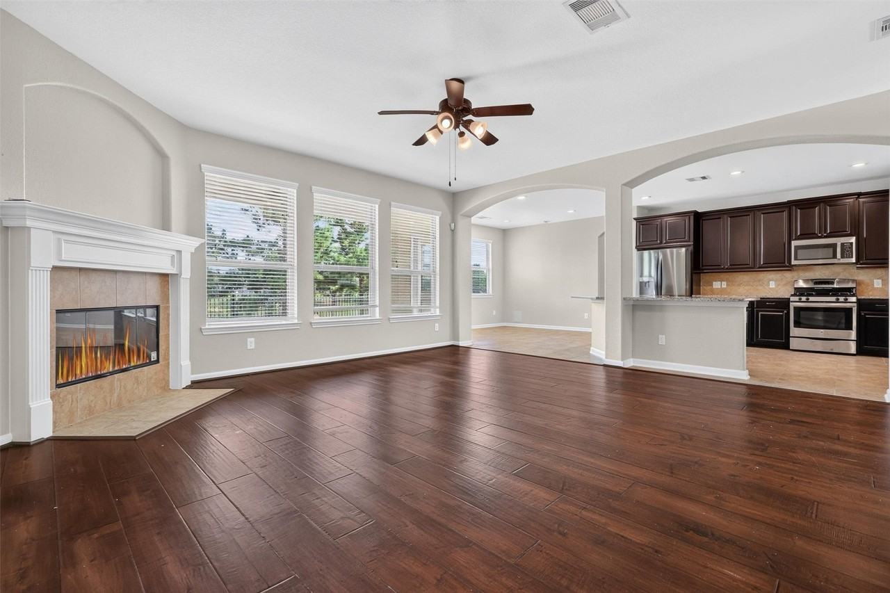 11306 Misty Willow Ln - Photo 7 of 47