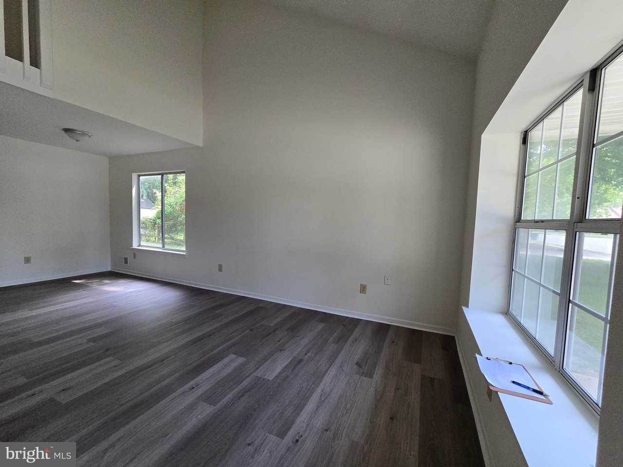 1417 S Farmview Dr - Photo 7 of 50