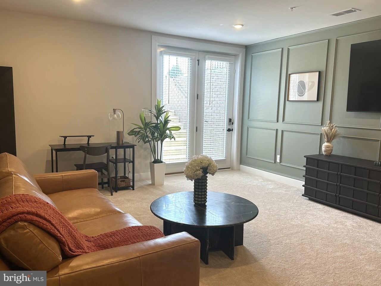 1425 Two Rivers Blvd - Photo 4 of 11