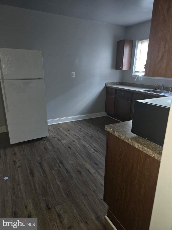 902 Arion Park Rd #G - Photo 2 of 11