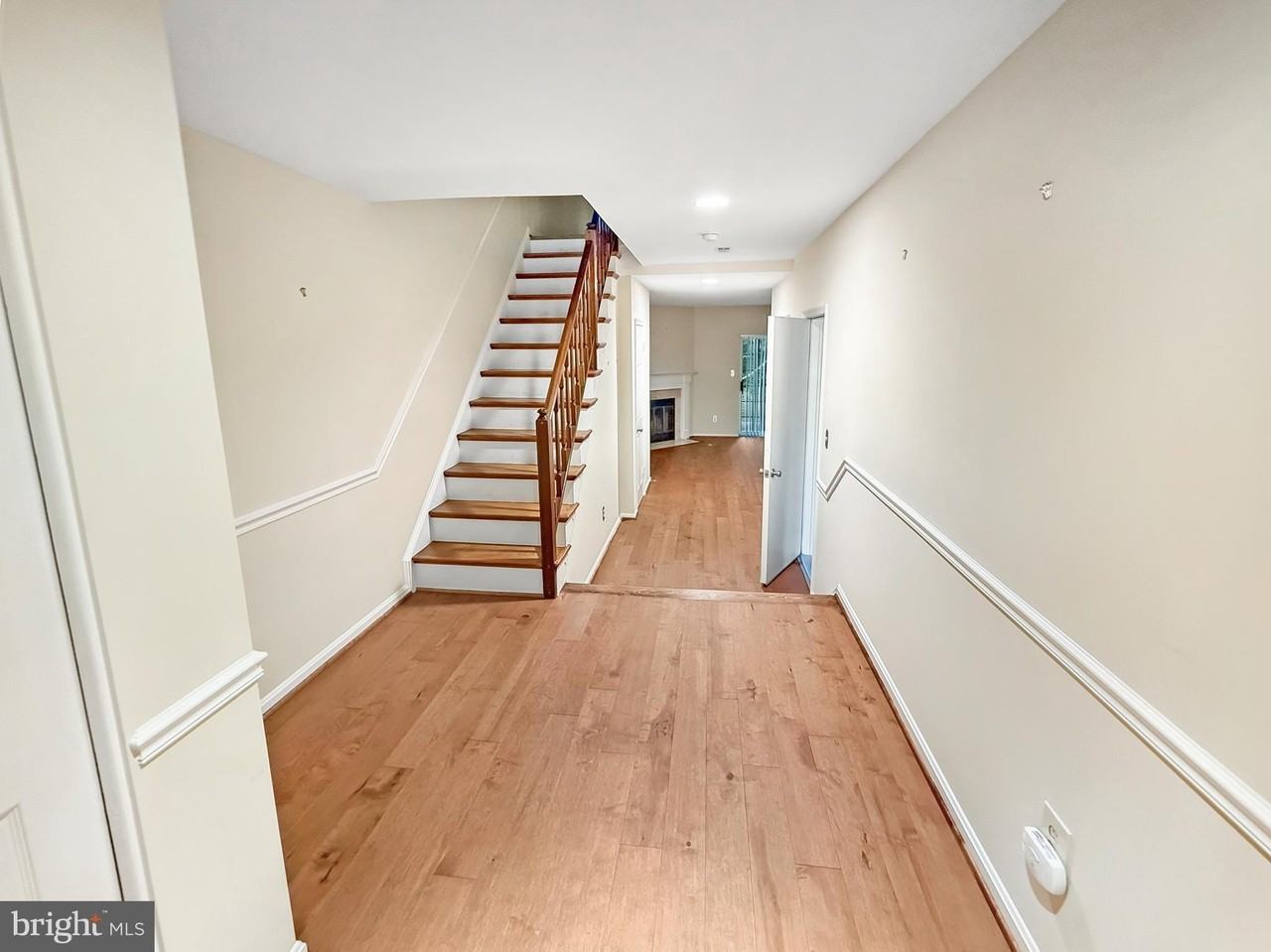 202 Castletown Rd - Photo 2 of 23