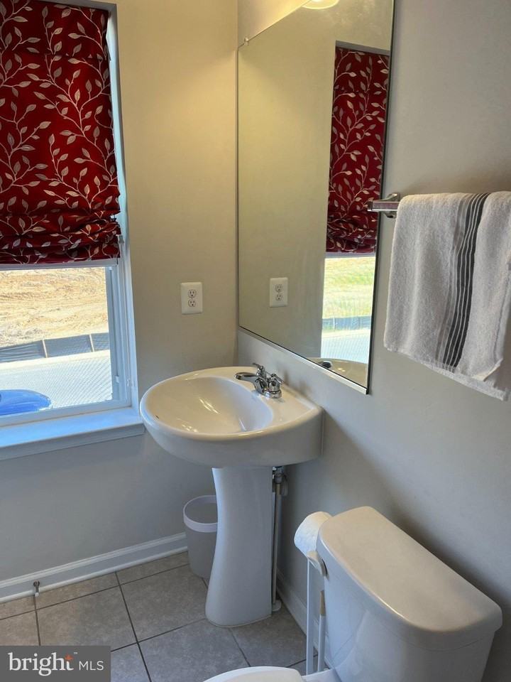 9898 Obin Ln - Photo 7 of 12