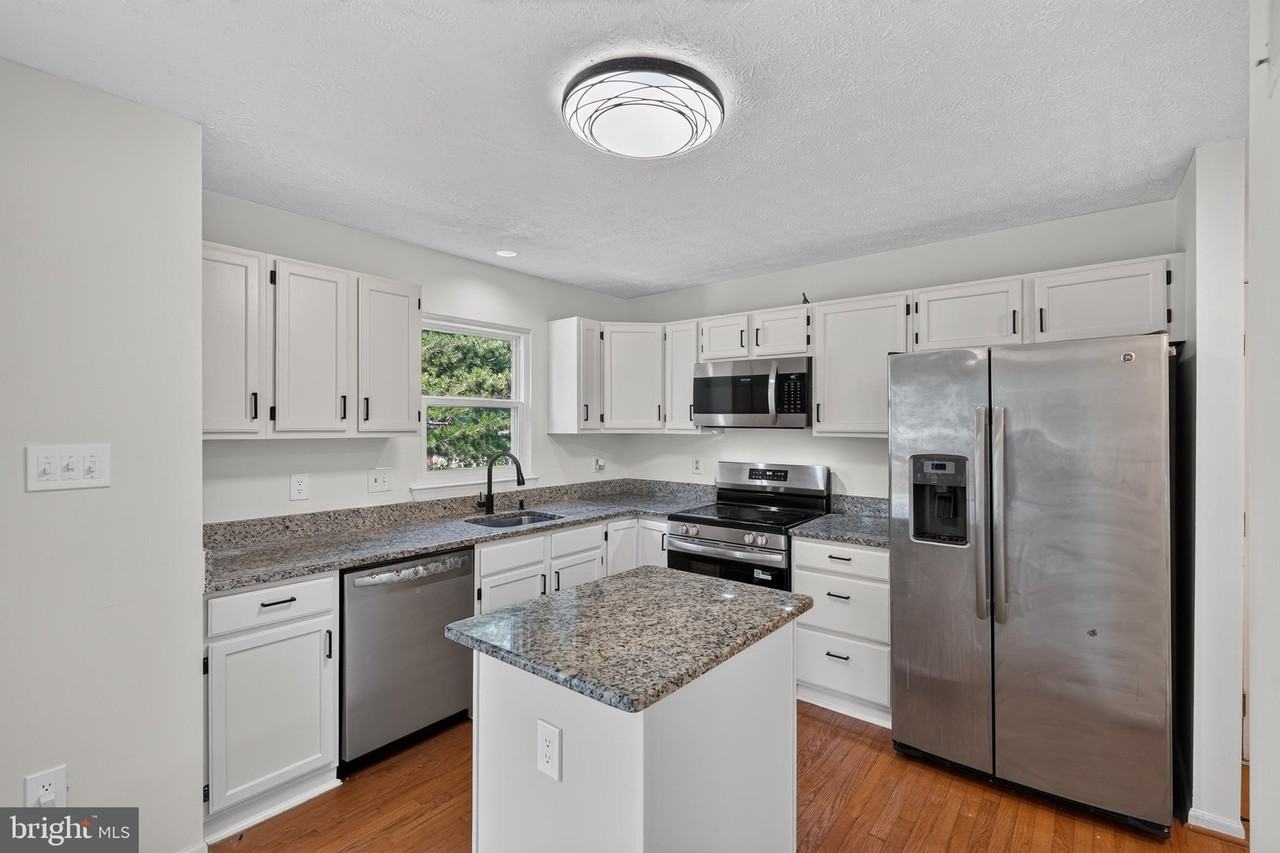 2377 Tawny Dr - Photo 2 of 15