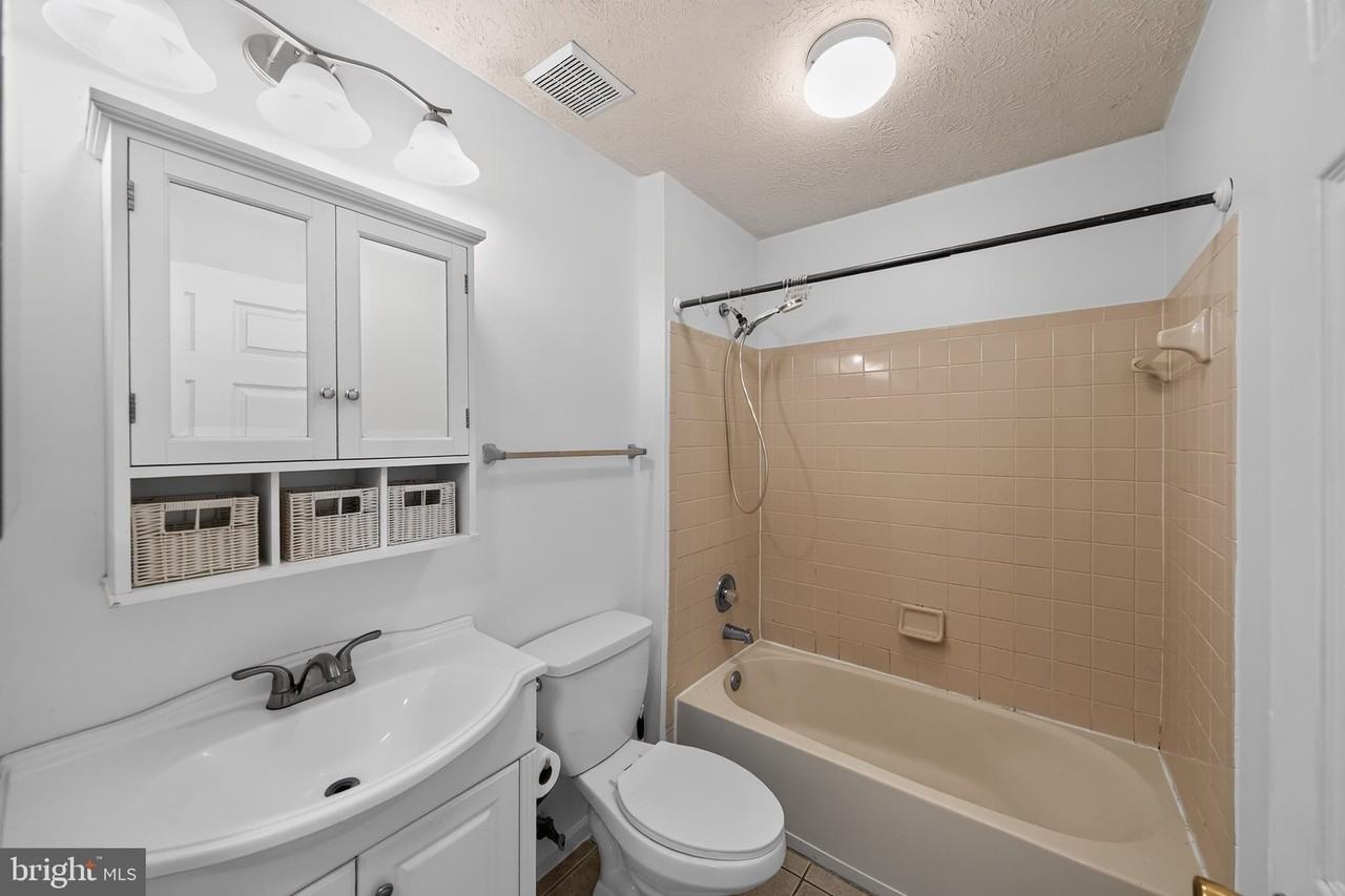 2377 Tawny Dr - Photo 3 of 15