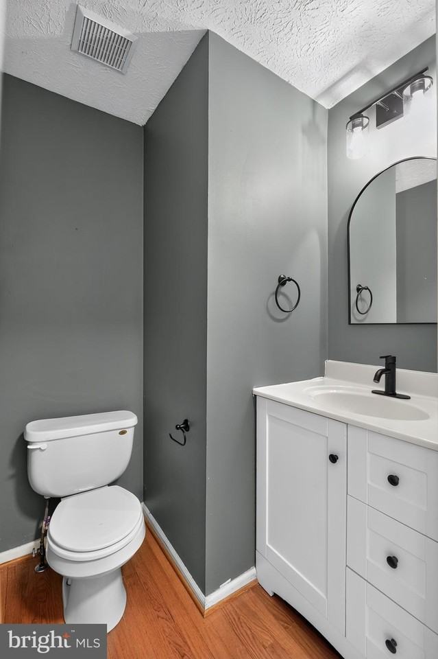 2377 Tawny Dr - Photo 5 of 15