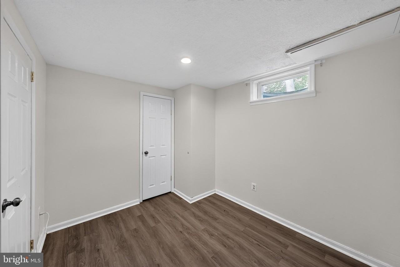 2377 Tawny Dr - Photo 7 of 15