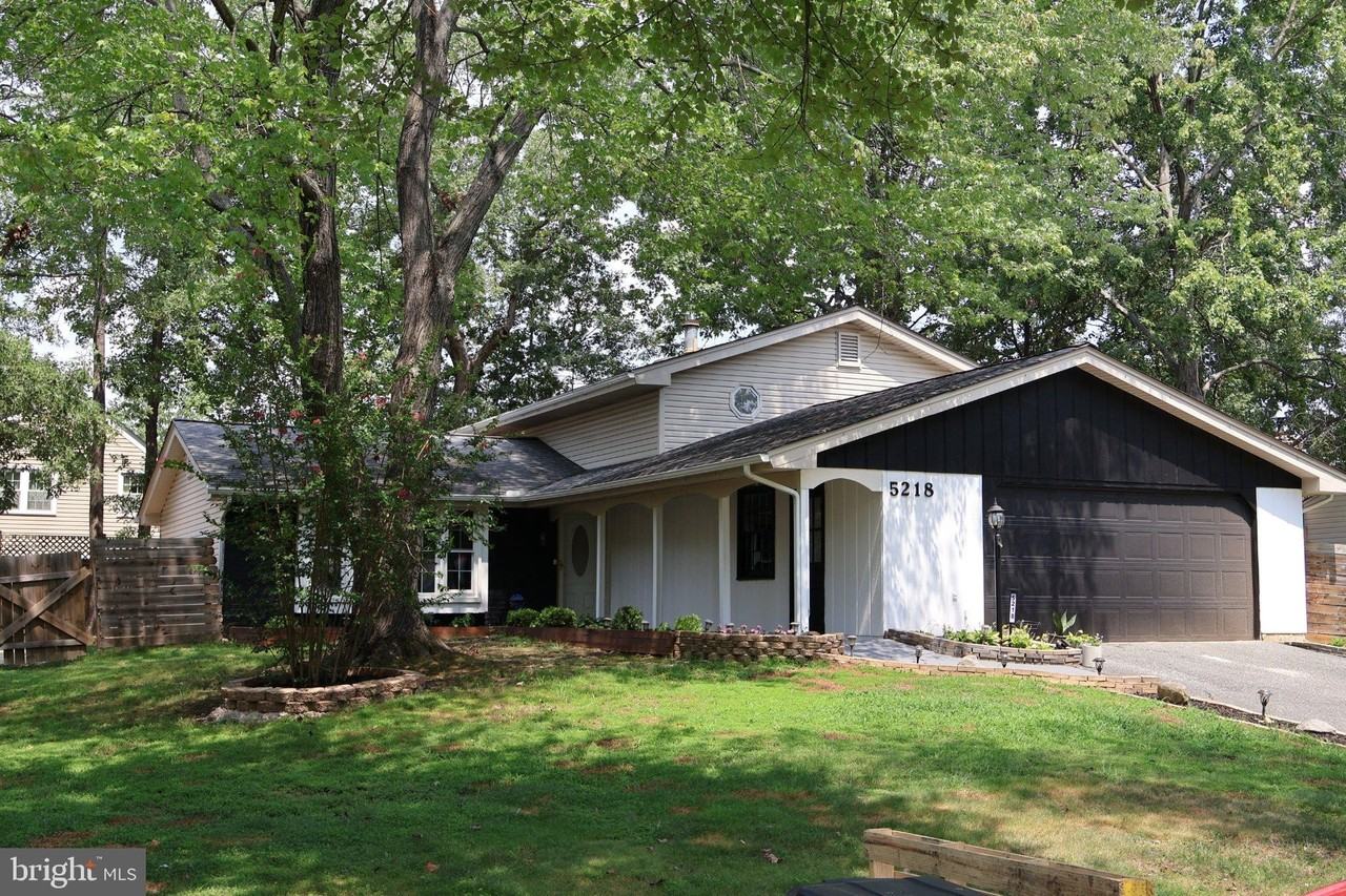 5218 Caroline Cir - Photo 2 of 50