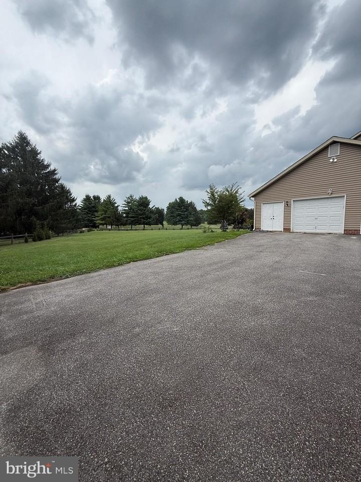 2092 Triple Green Ct - Photo 3 of 16