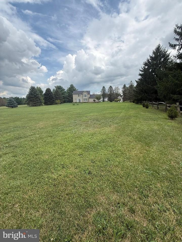 2092 Triple Green Ct - Photo 4 of 16