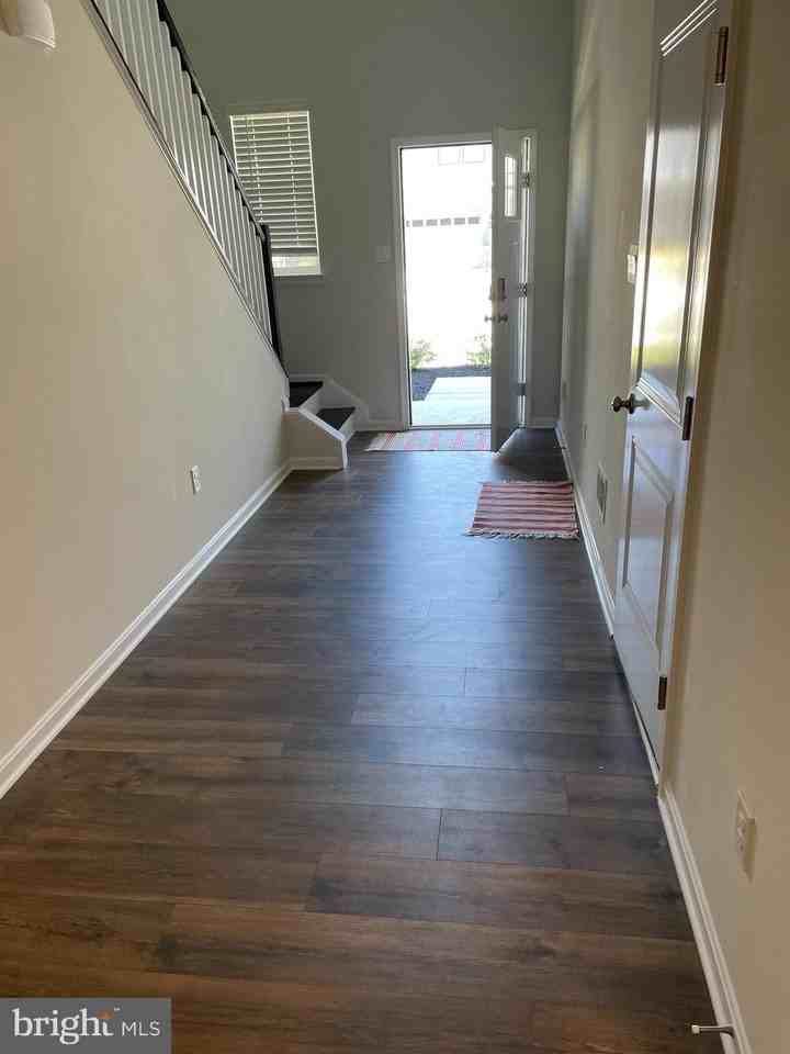 490 Ensemble Way - Photo 3 of 8