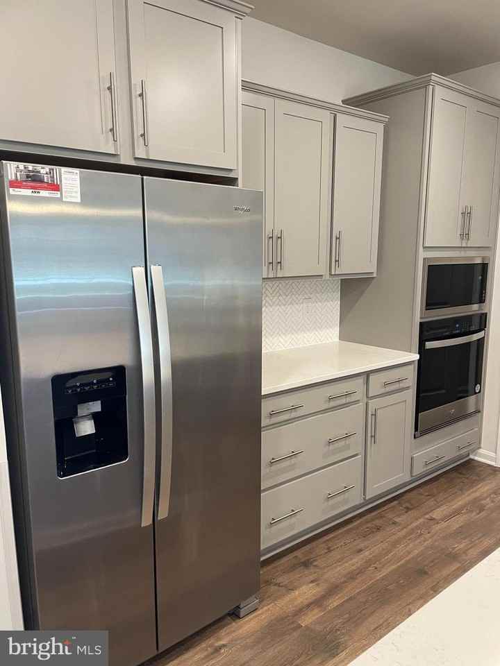 490 Ensemble Way - Photo 6 of 8
