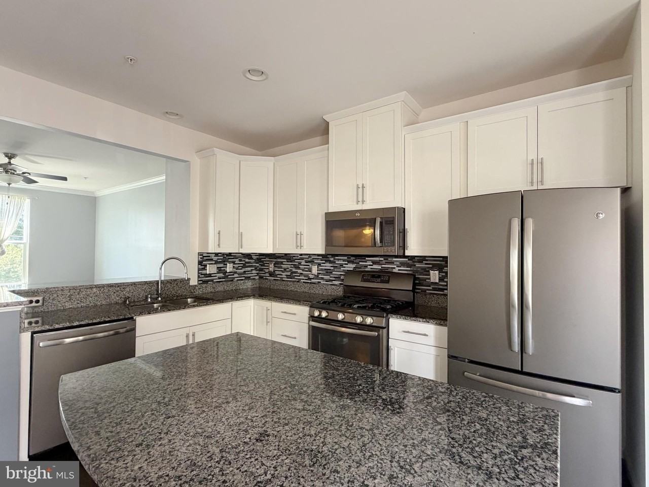 3625 Urbana Pike - Photo 7 of 27