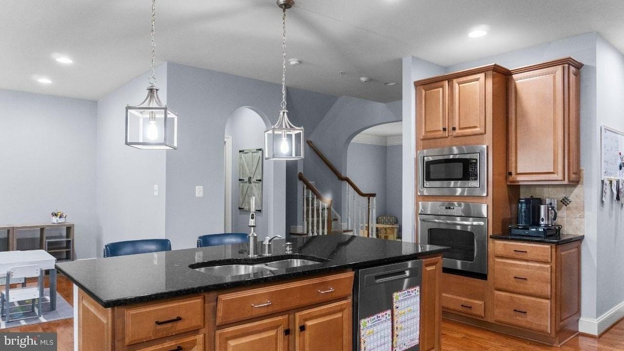 132 Liriope Pl - Photo 4 of 50