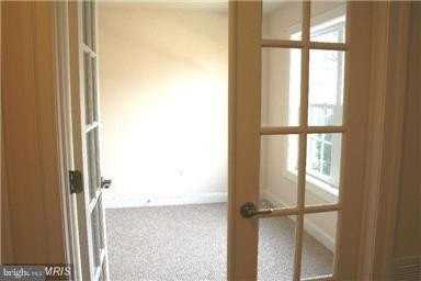 688 Pullman Pl - Photo 2 of 23