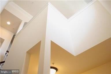 688 Pullman Pl - Photo 3 of 23