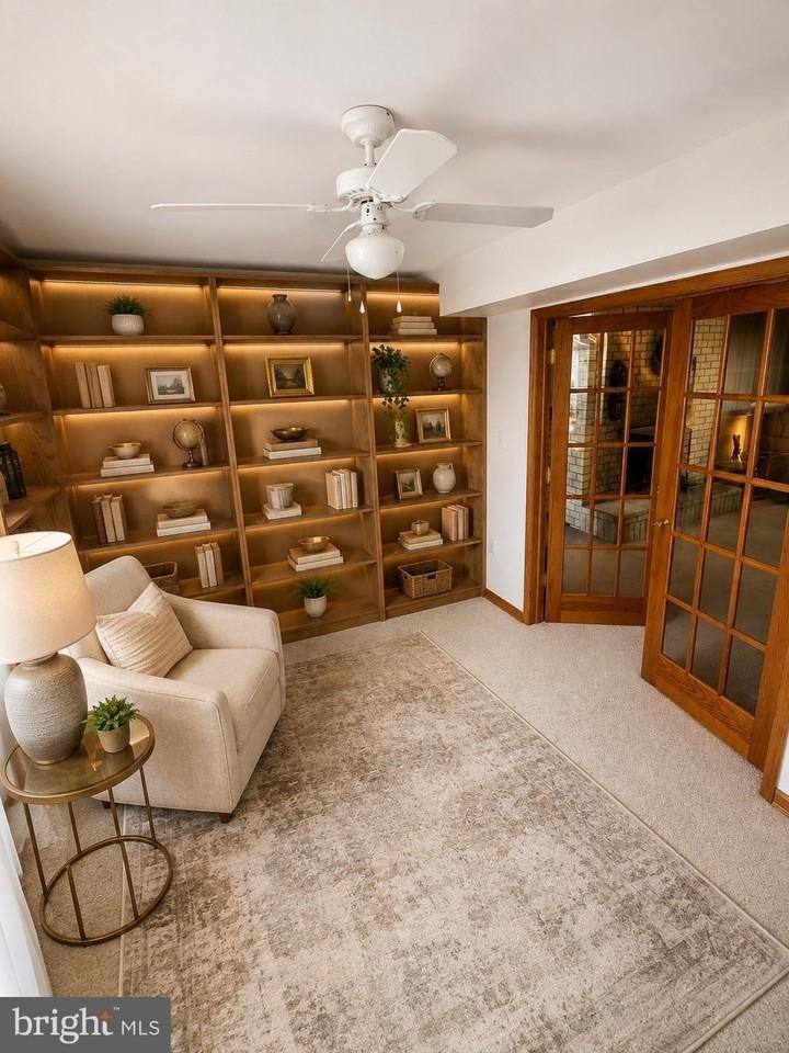 212 Dauntly St - Photo 5 of 14
