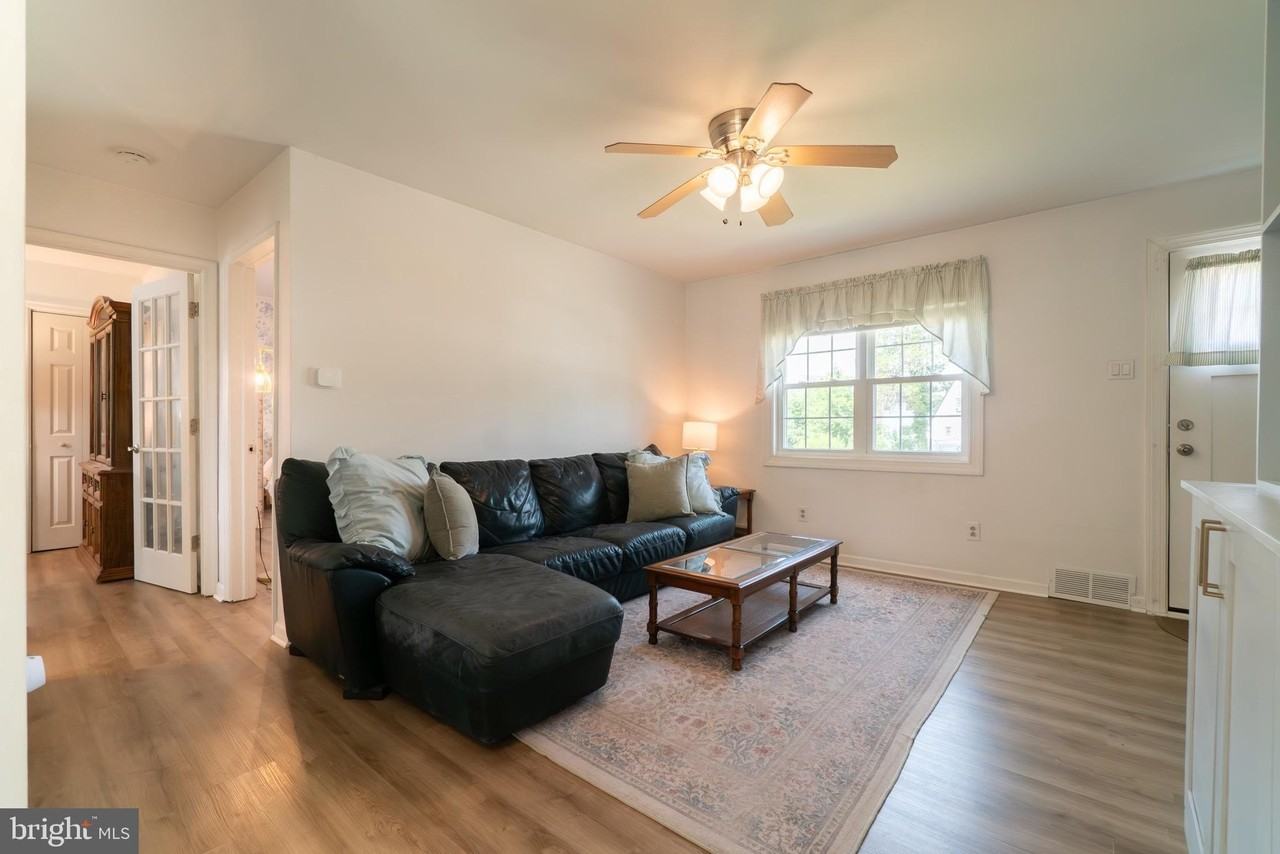 1129 Jefferson Ave - Photo 6 of 37