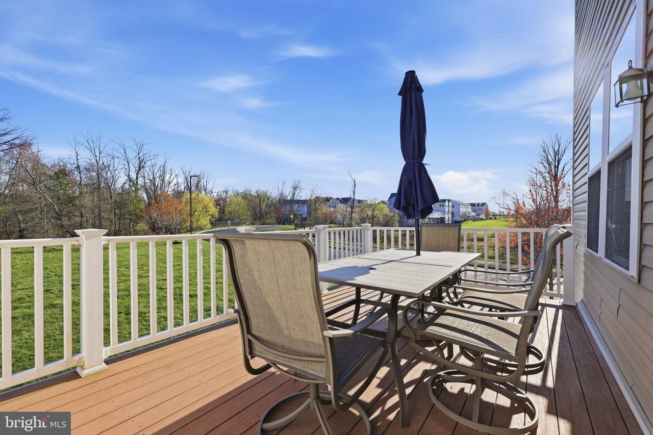 1700 Beacon Ln - Photo 5 of 50