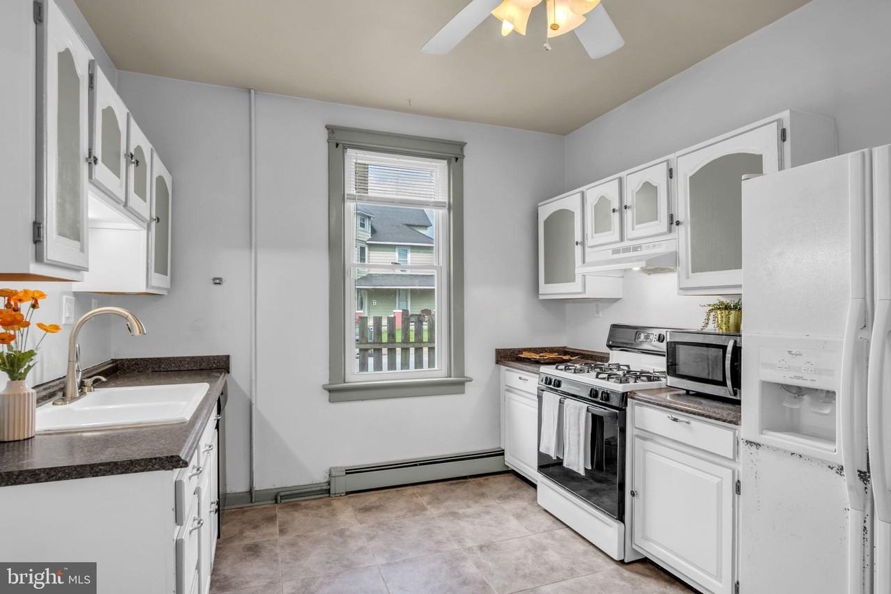 2701 Boas St - Photo 6 of 31