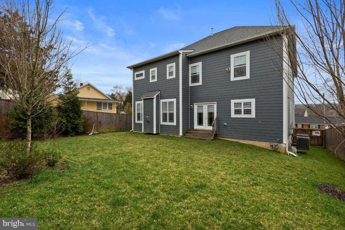 849 N Jacksonville St - Photo 2 of 24