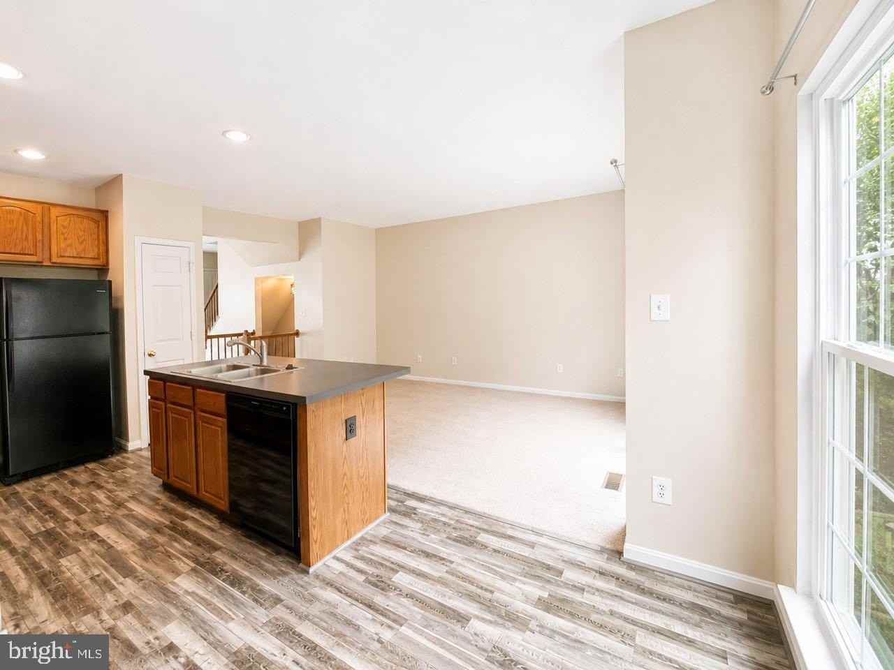 987 Longview Ln - Photo 6 of 36