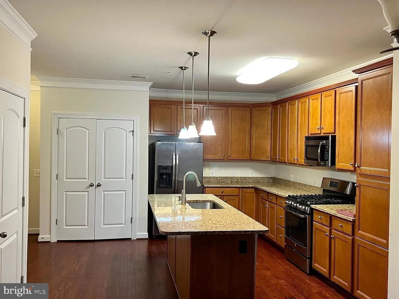 13723 Neil Armstrong Ave #207 - Photo 6 of 15