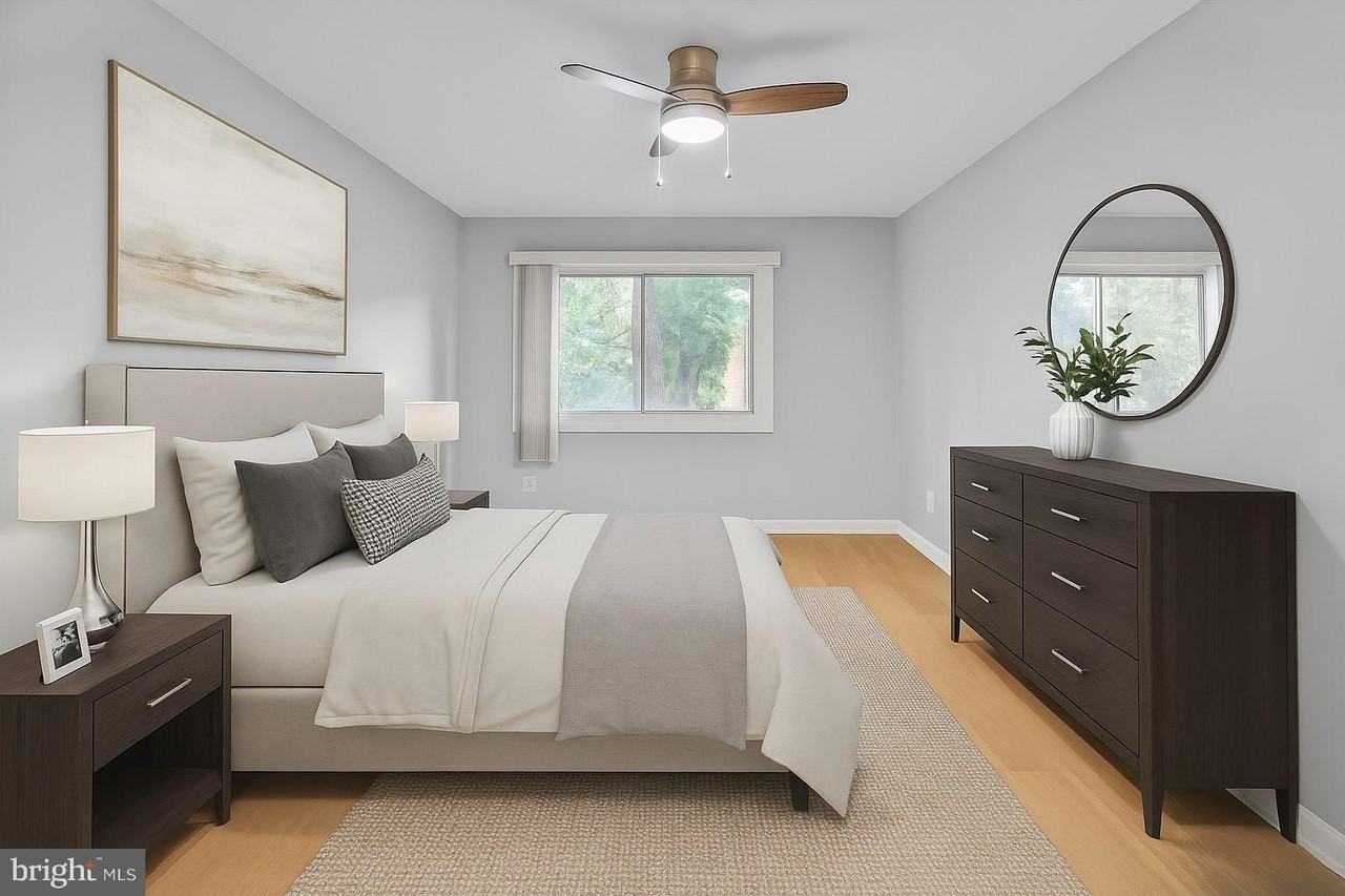 8001 Chanute Pl #5 - Photo 4 of 22