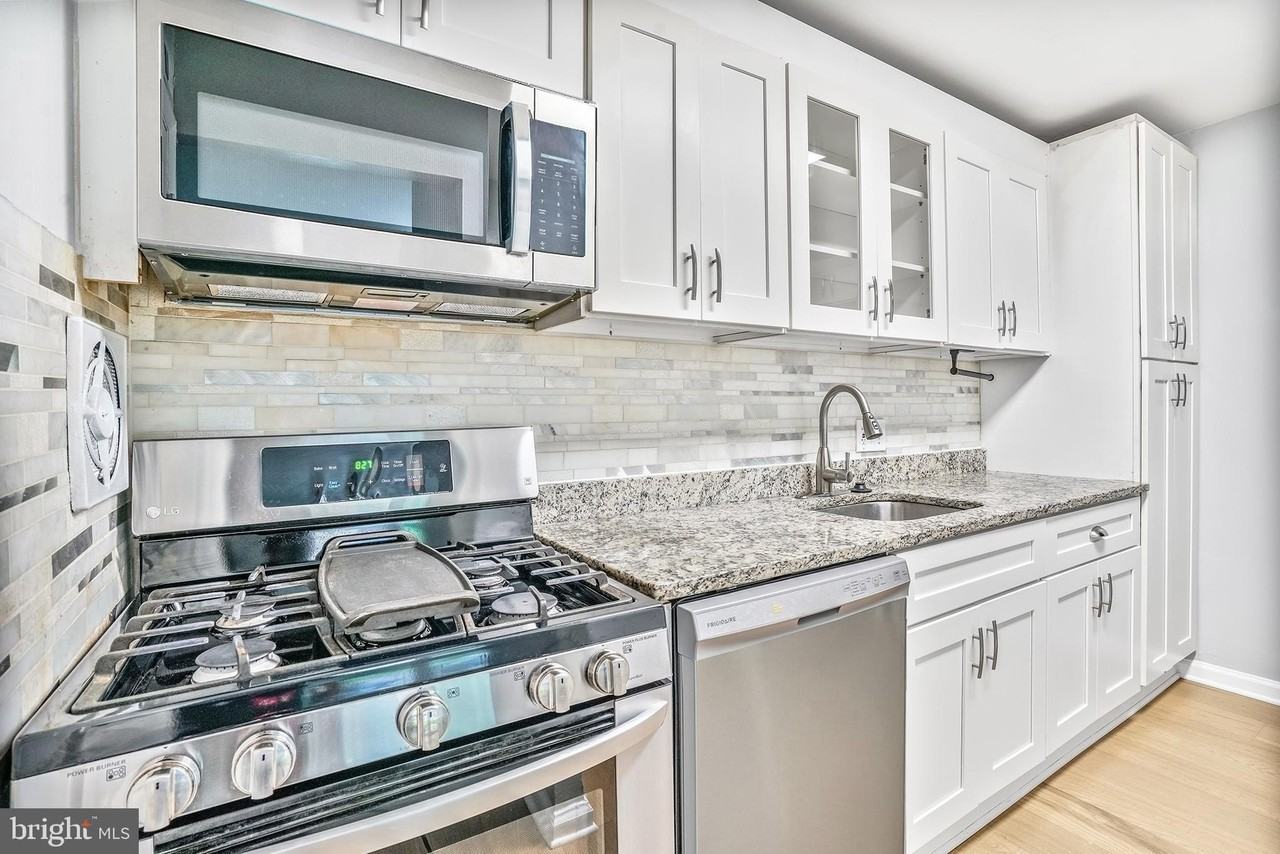 8001 Chanute Pl #5 - Photo 7 of 22