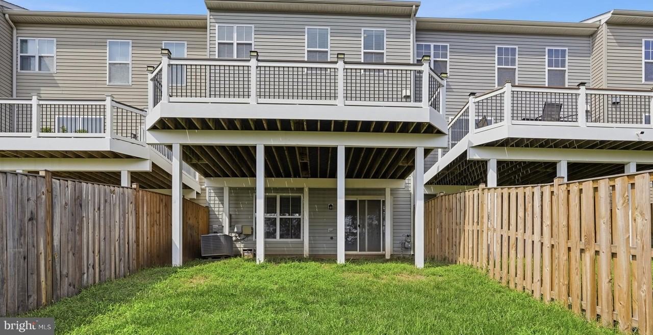 42615 Beckett Ter - Photo 3 of 50
