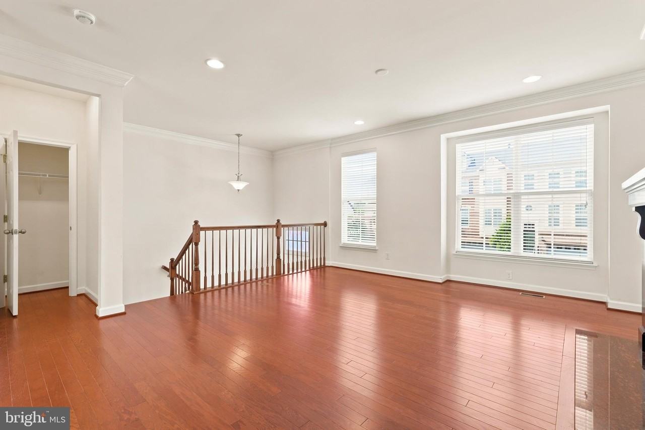 42615 Beckett Ter - Photo 7 of 50
