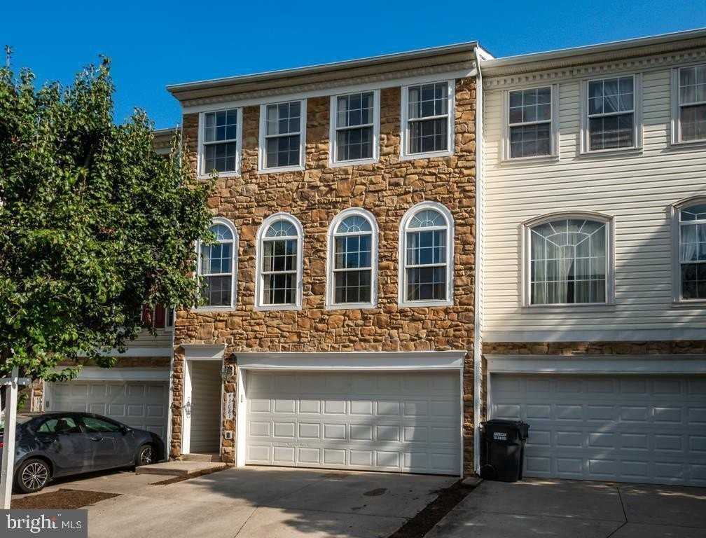 43687 Phelps Ter - Photo 2 of 39