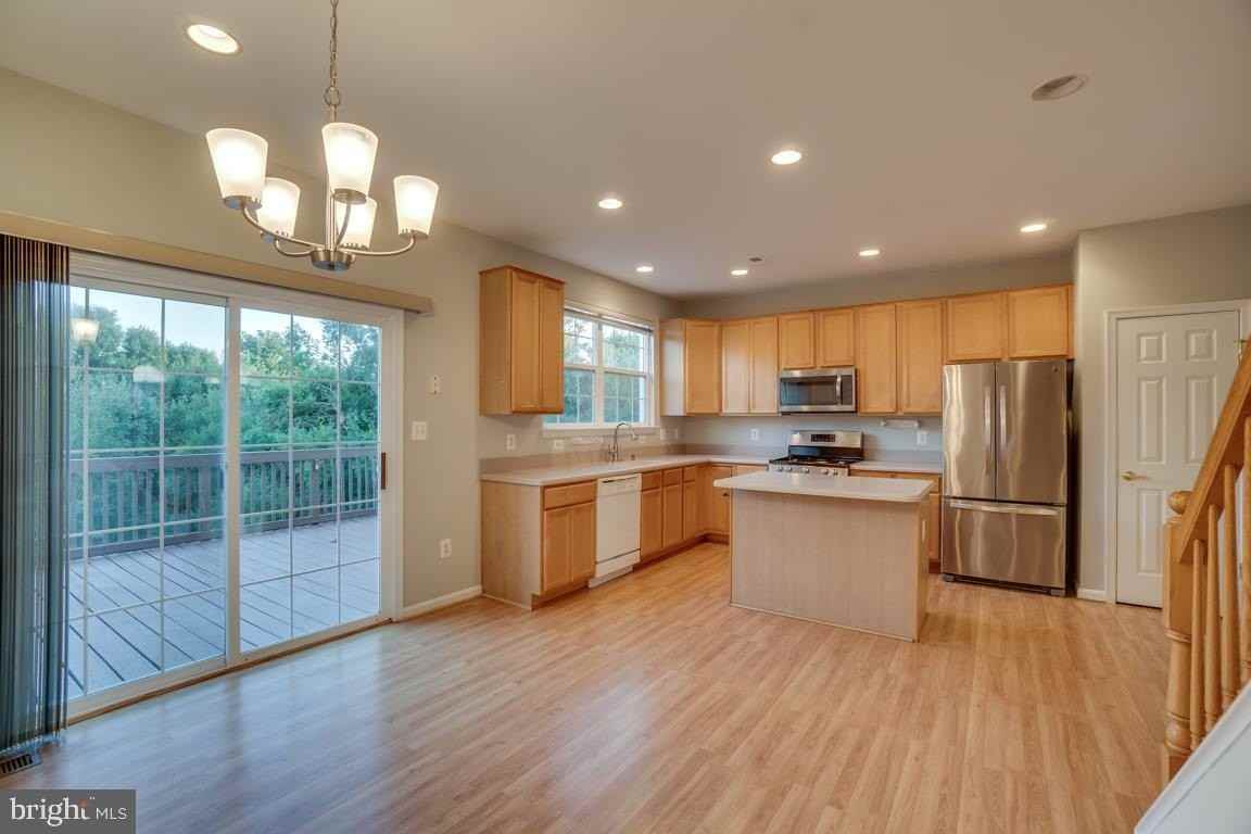43687 Phelps Ter - Photo 3 of 39