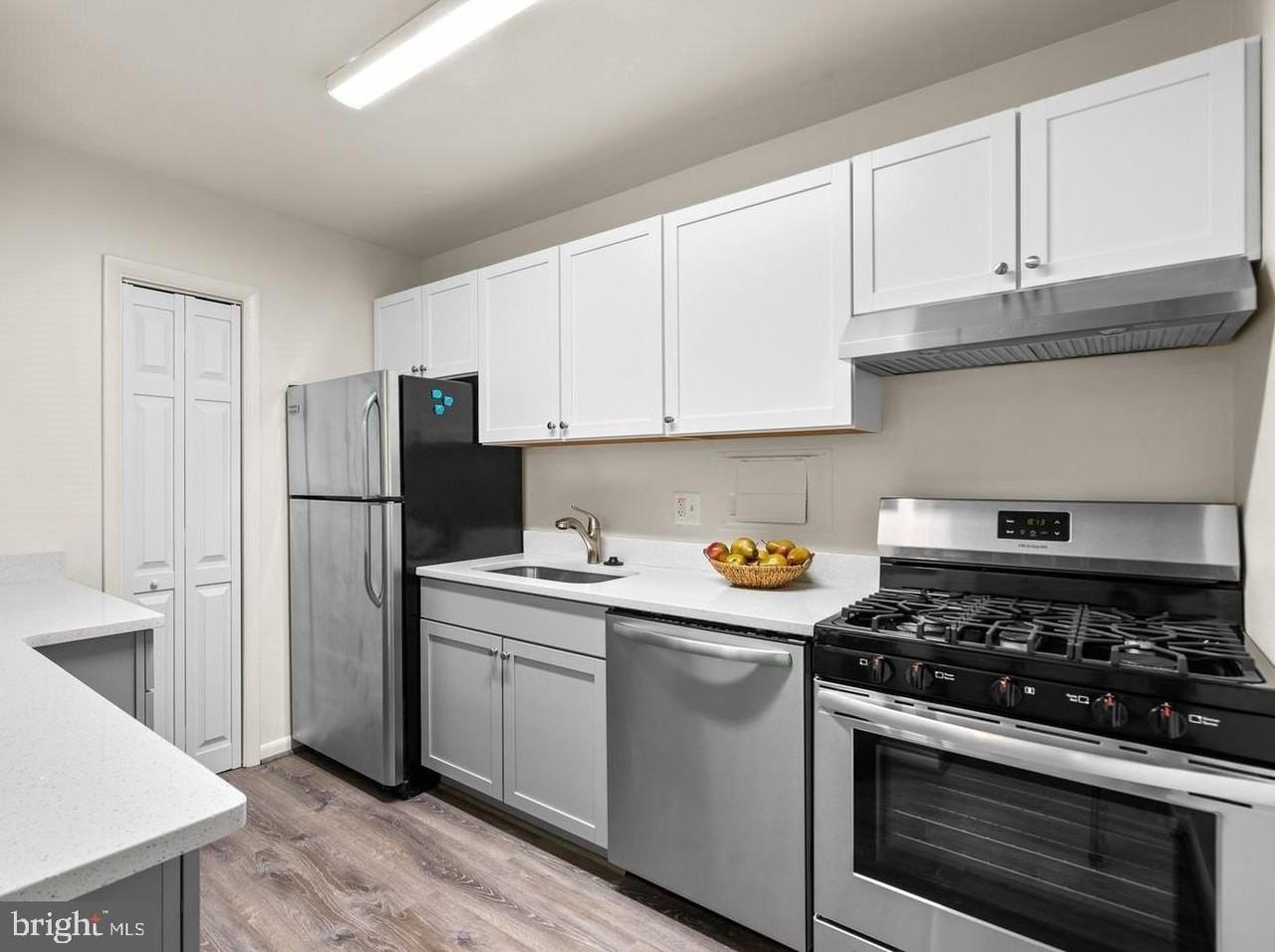 12656 Dara Dr #303 - Photo 5 of 21
