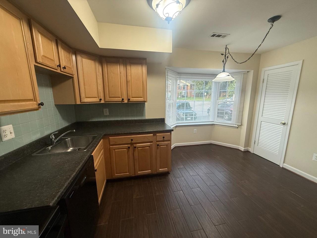 3409 Tendril Ct - Photo 4 of 9