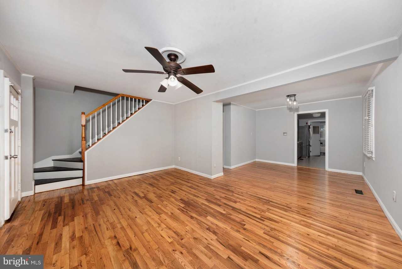 14704 Featherstone Rd - Photo 3 of 31