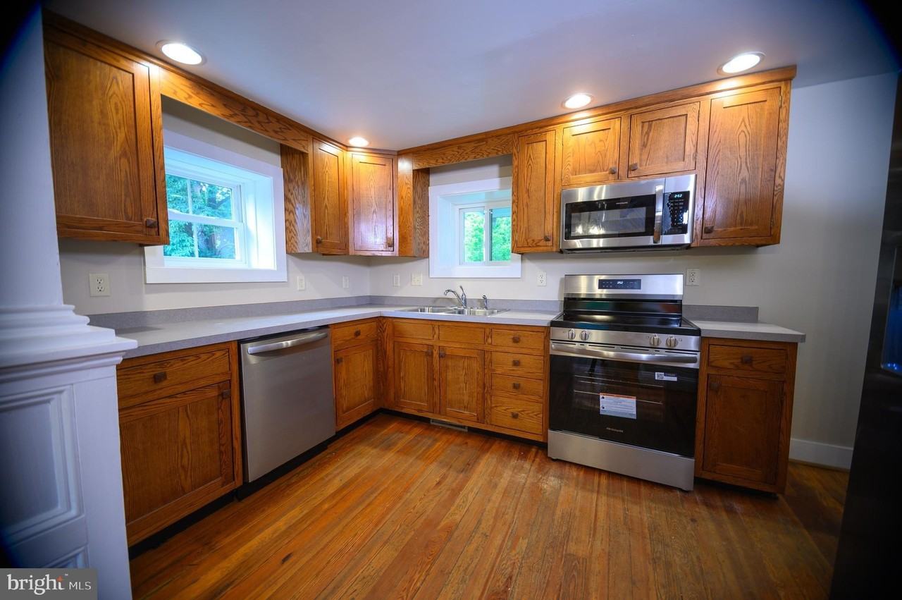 169 E Creek Rd - Photo 7 of 36