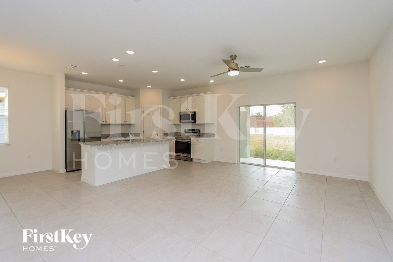 129 Windsor Reserve Dr - Photo 4 of 16