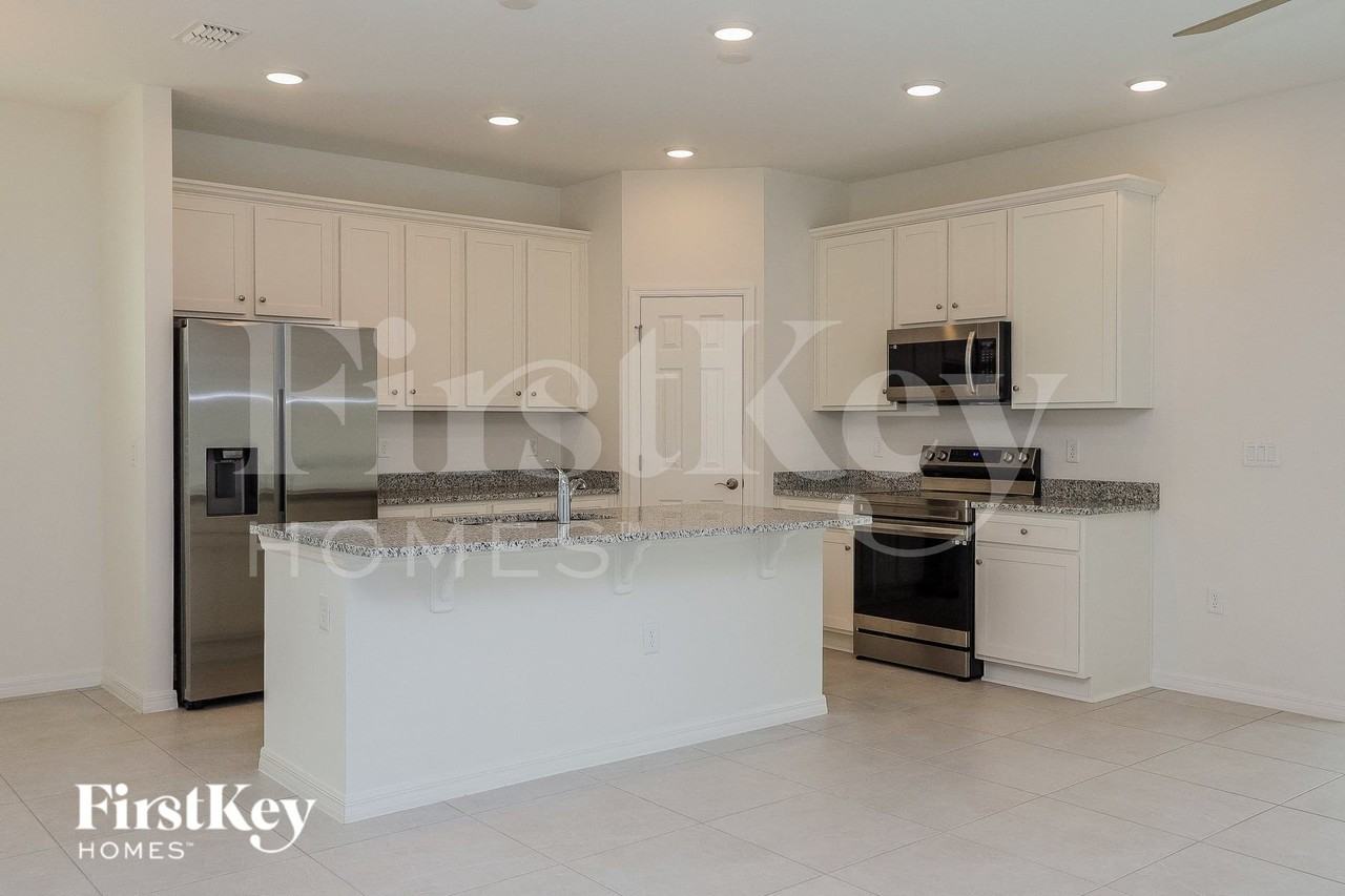 129 Windsor Reserve Dr - Photo 7 of 16