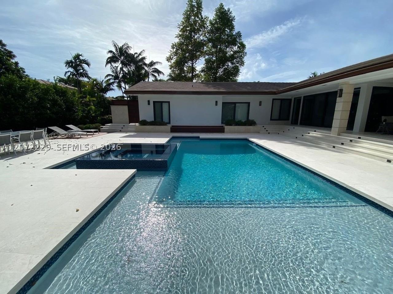 7251 Monaco St - Photo 2 of 3