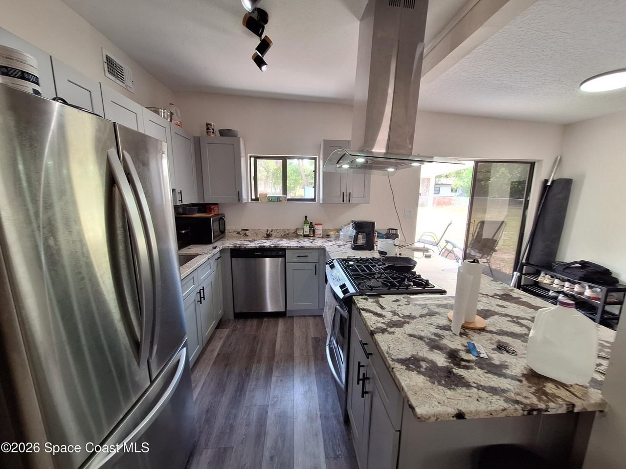 4260 Capron Rd - Photo 3 of 17